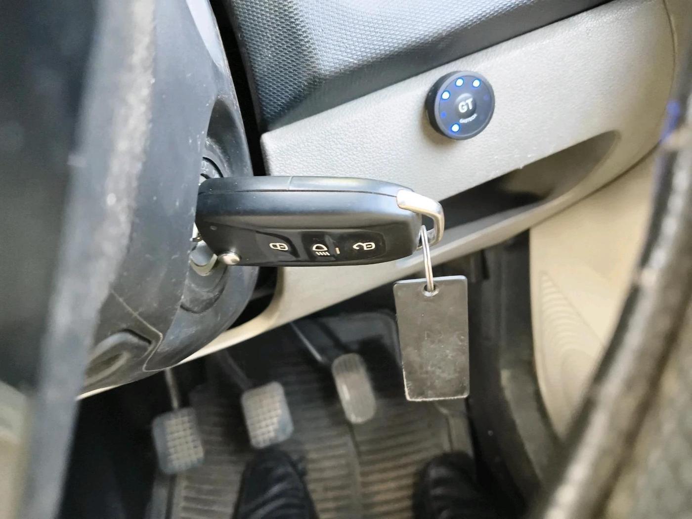 2018 Tata Tiago XZ PETROL, CNG, Manual, 78,816 km, interior