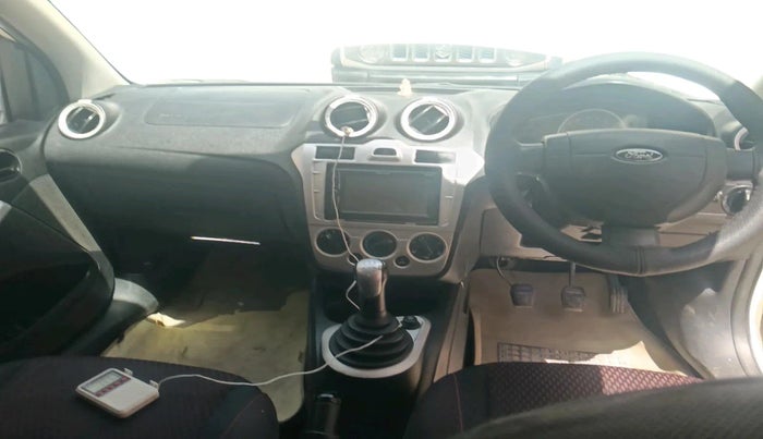 2012 Ford Figo TITANIUM 1.4 DIESEL, Diesel, Manual, 1,10,911 km, interior