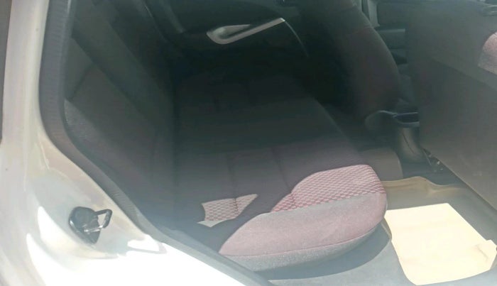 2012 Ford Figo TITANIUM 1.4 DIESEL, Diesel, Manual, 1,10,911 km, interior