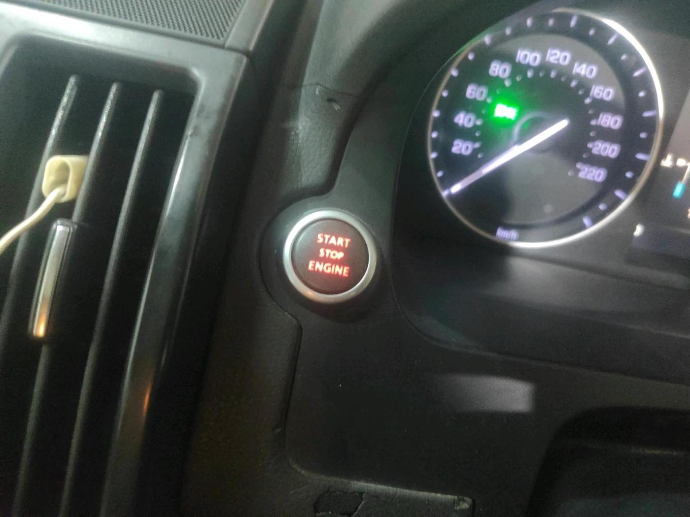 2014 Landrover Freelander 2 TD4 SE, Diesel, Automatic, 1,04,503 km, interior