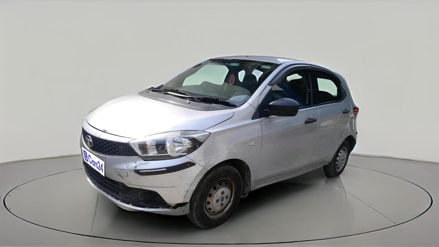 2016 Tata Tiago XM PETROL, Petrol, Manual, 1,03,628 km, exterior