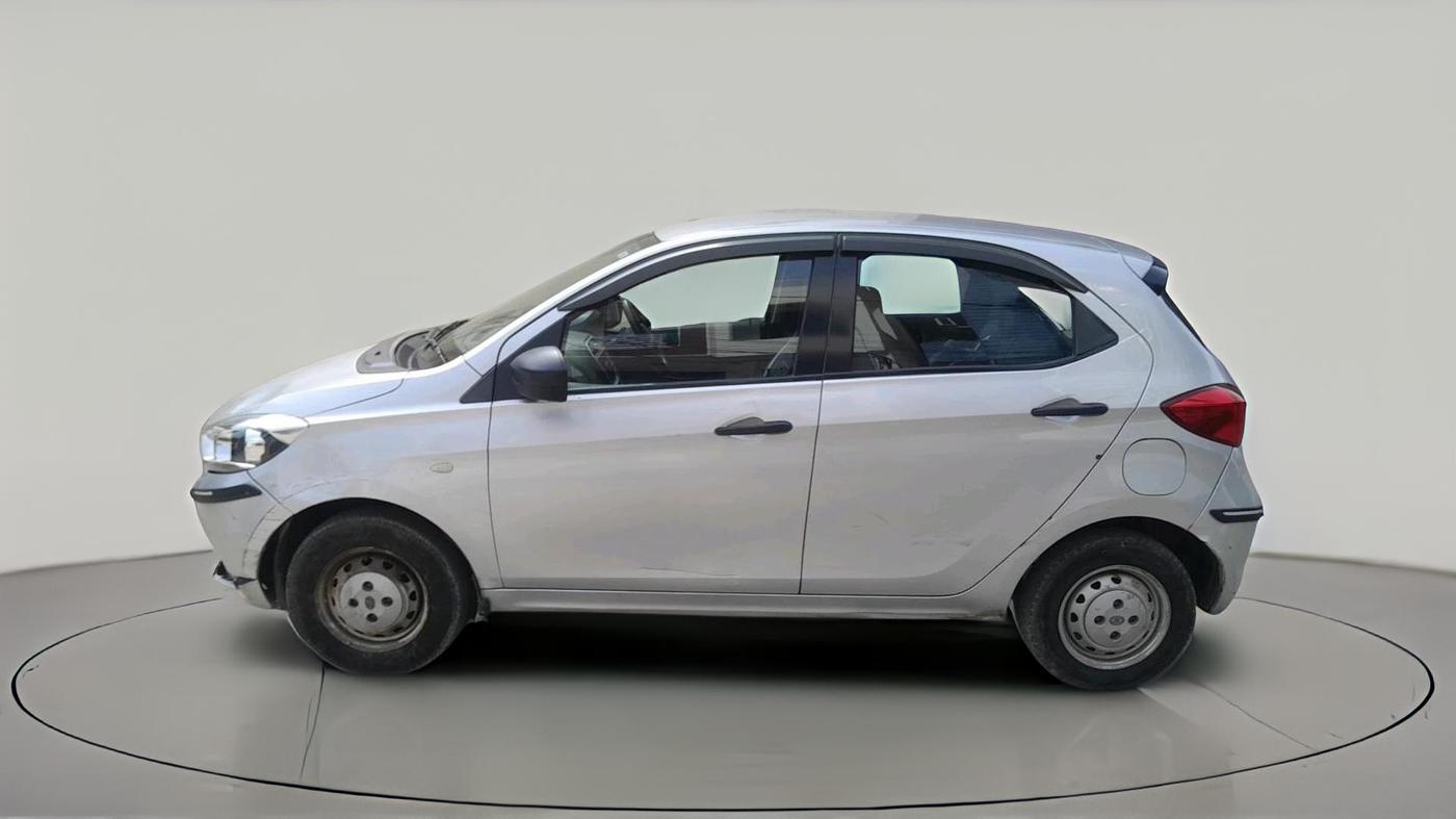 2016 Tata Tiago XM PETROL, Petrol, Manual, 1,03,628 km, exterior