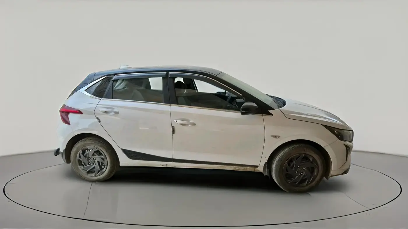 2025 Hyundai NEW I20 MAGNA 1.2 MT, Petrol, Manual, 24,230 km, exterior