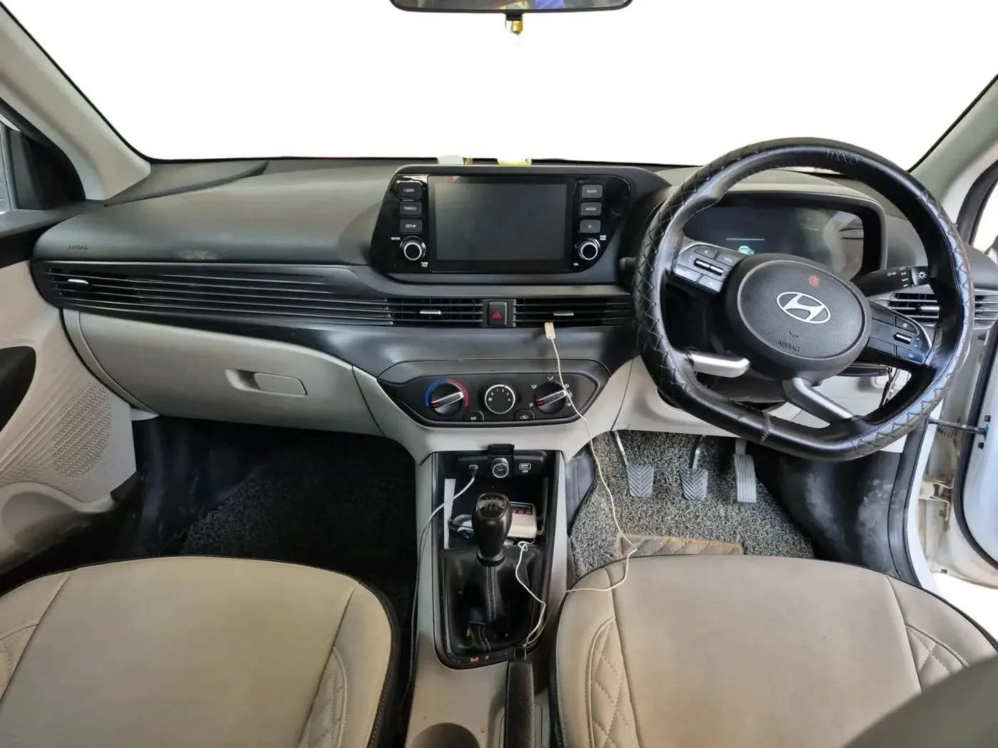 2025 Hyundai NEW I20 MAGNA 1.2 MT, Petrol, Manual, 24,230 km, interior