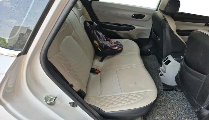 2025 Hyundai NEW I20 MAGNA 1.2 MT, Petrol, Manual, 24,230 km, interior