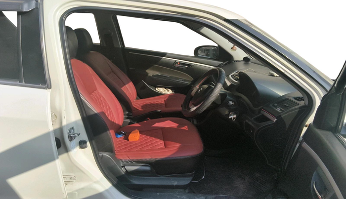 2015 Maruti Swift VDI, Diesel, Manual, 1,31,000 km, interior