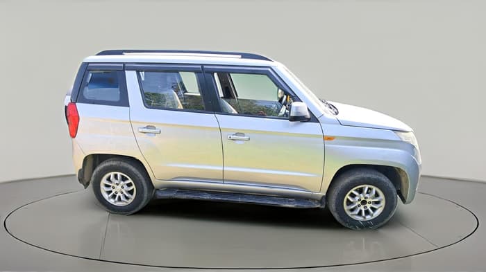 2016 Mahindra TUV300 T8, Diesel, Manual, 76,770 km, exterior