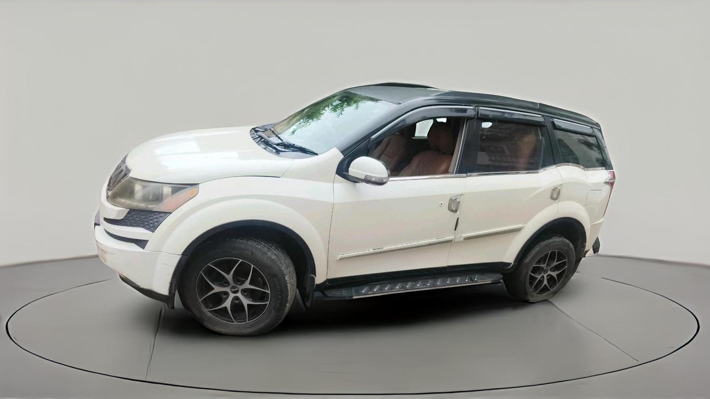2014 Mahindra XUV500 W8, Diesel, Manual, 1,11,062 km, exterior