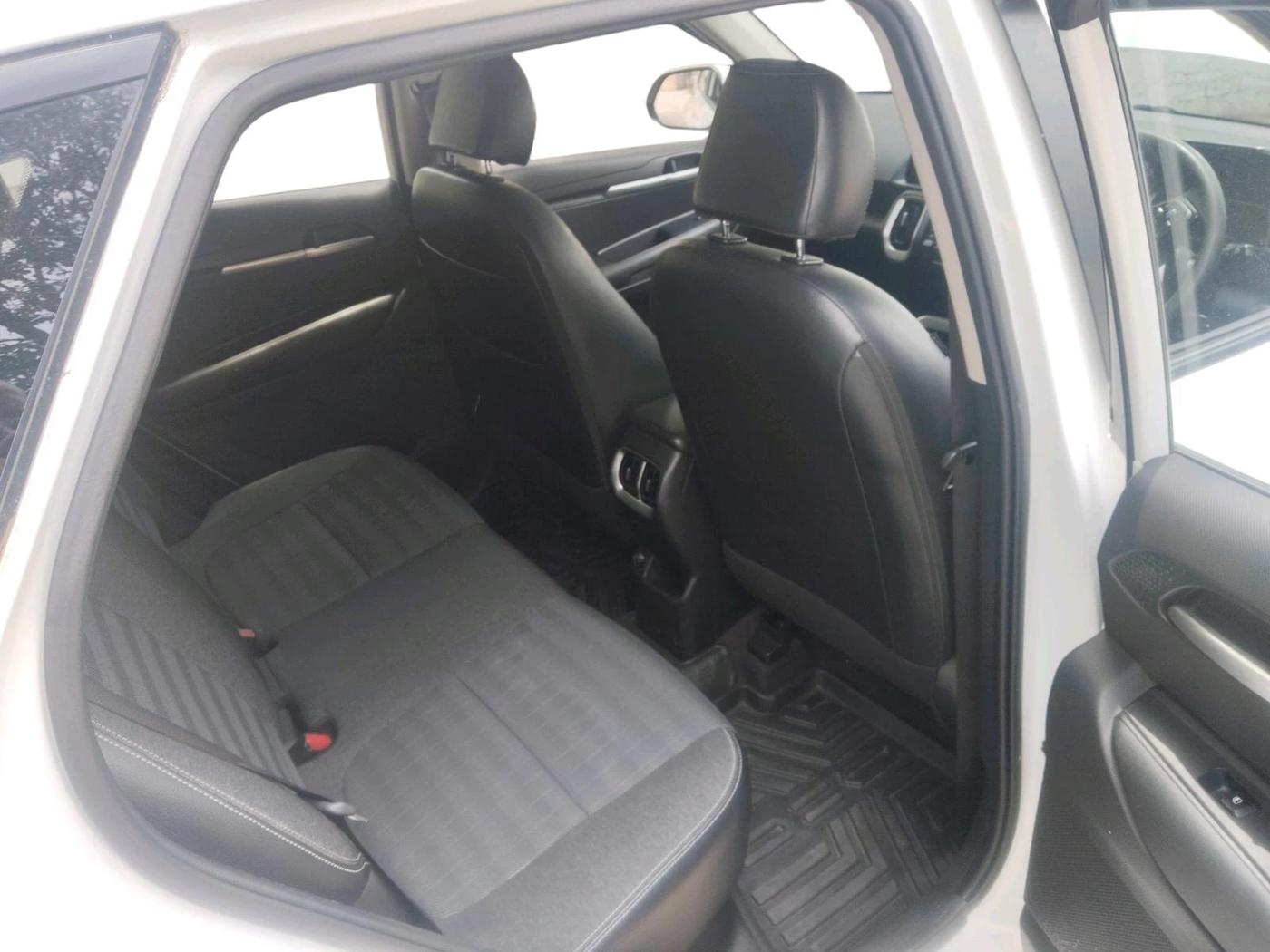2022 KIA SONET HTK PLUS 1.2, Petrol, Manual, 16,209 km, interior