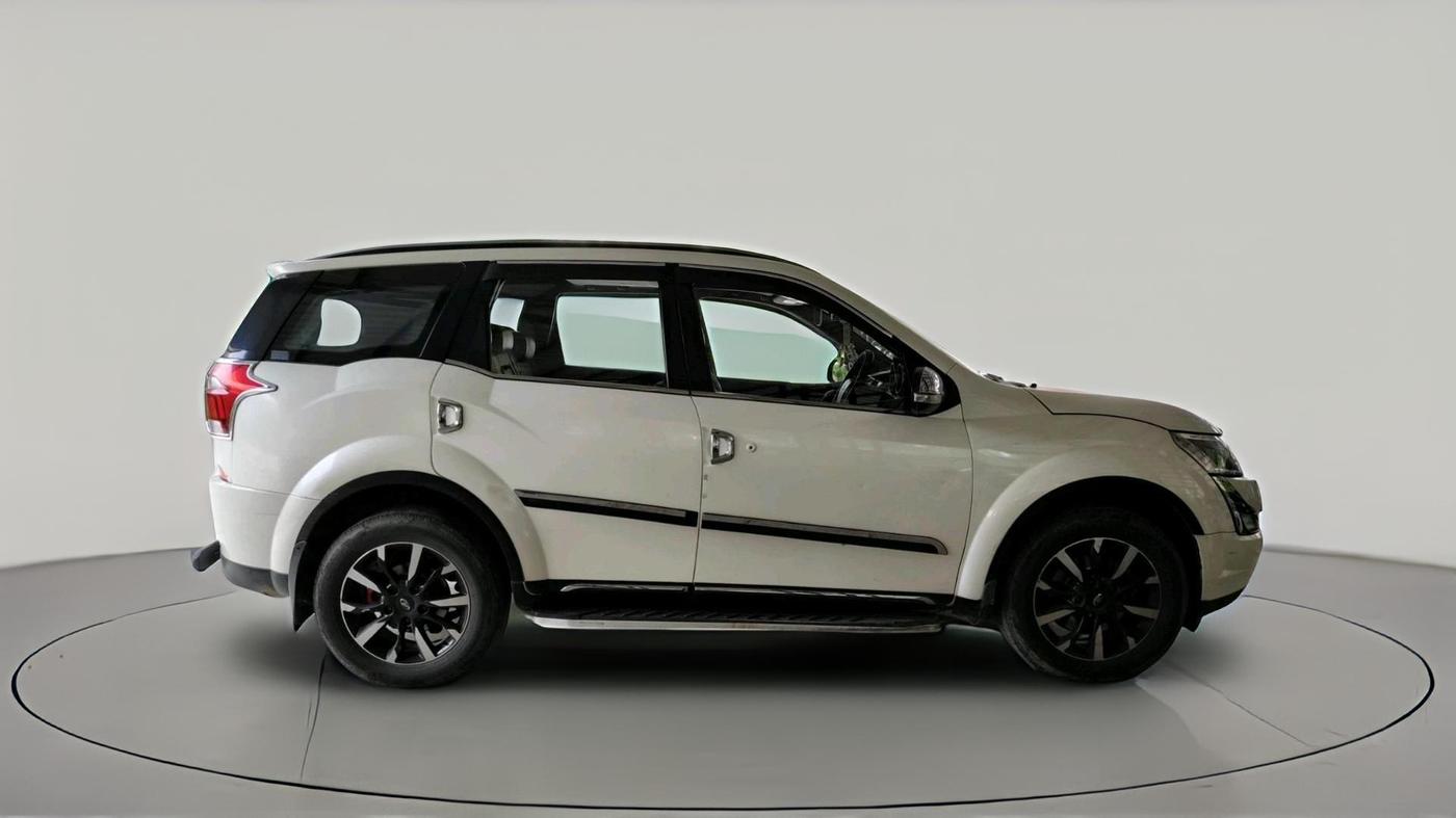 2019 Mahindra XUV500 W11, Diesel, Manual, 81,874 km, exterior