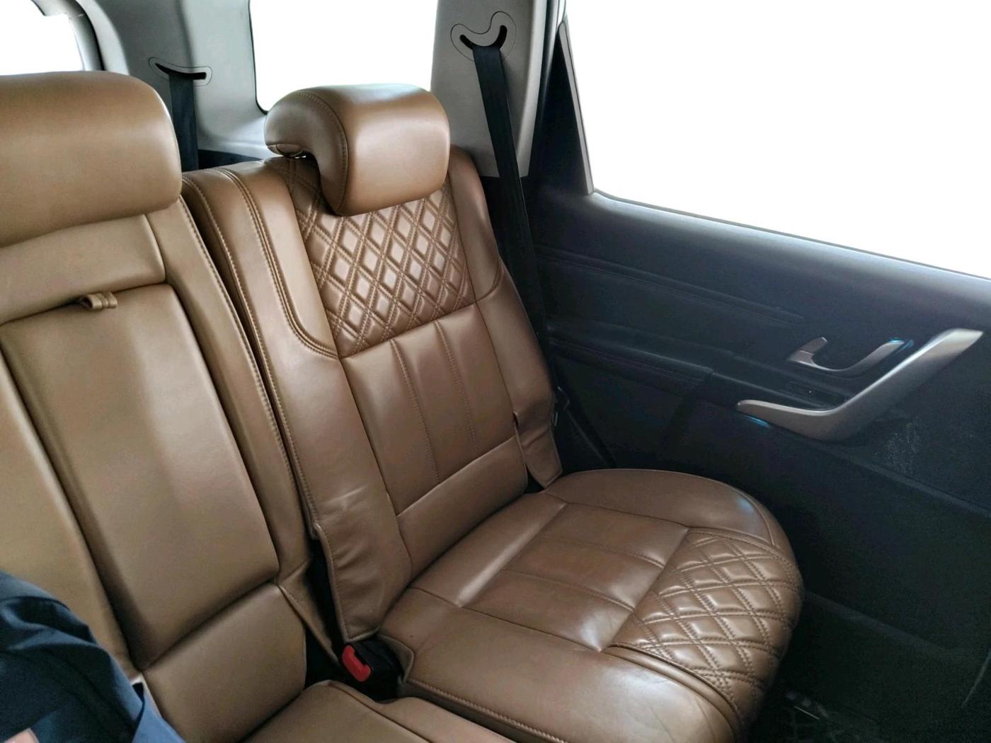 2019 Mahindra XUV500 W11, Diesel, Manual, 81,874 km, interior