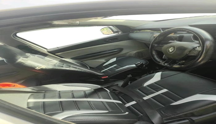 2020 Renault TRIBER RXT, Petrol, Manual, 96,861 km, interior