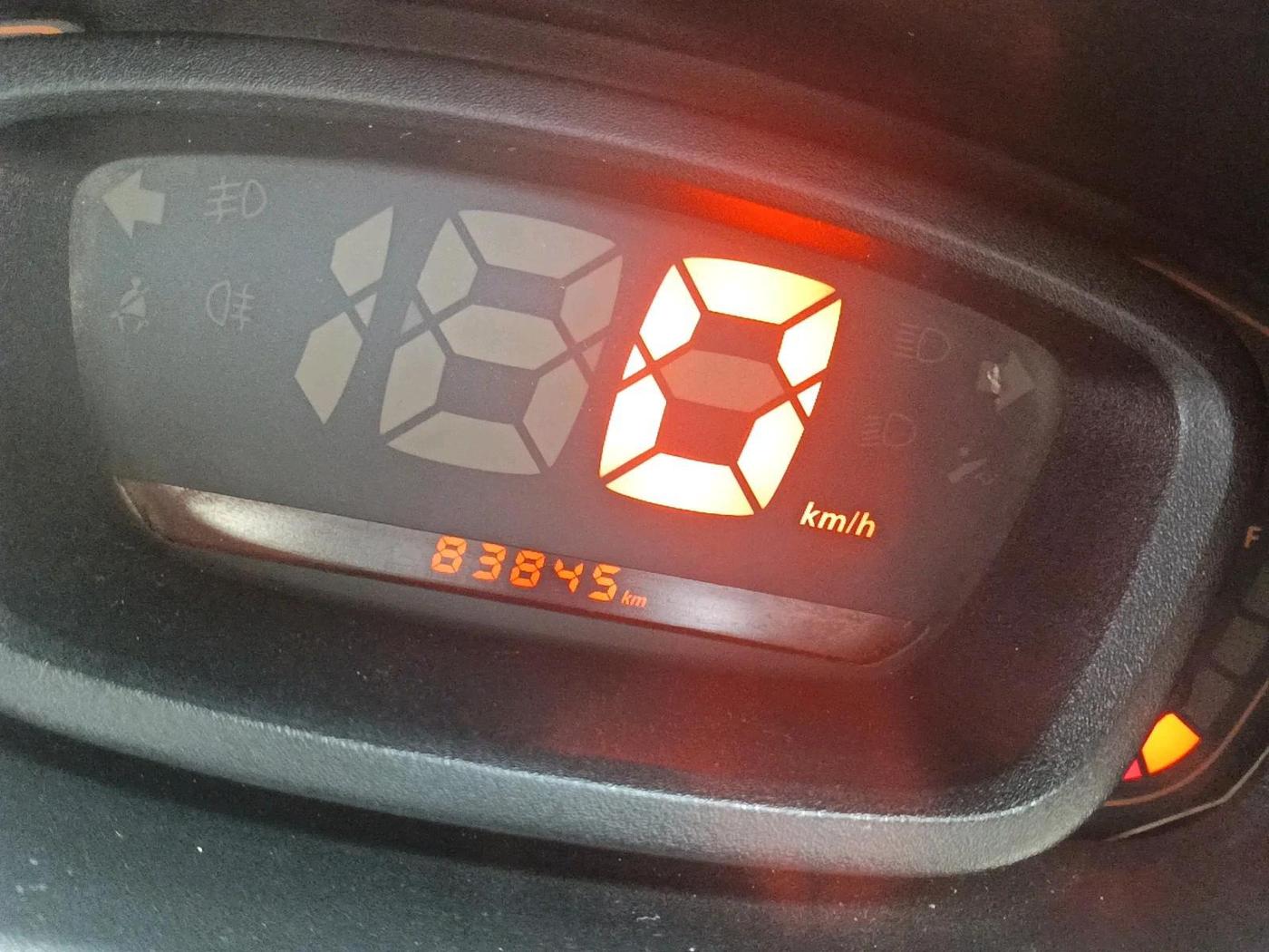 2017 Renault Kwid RXT 0.8, Petrol, Manual, 83,845 km, interior