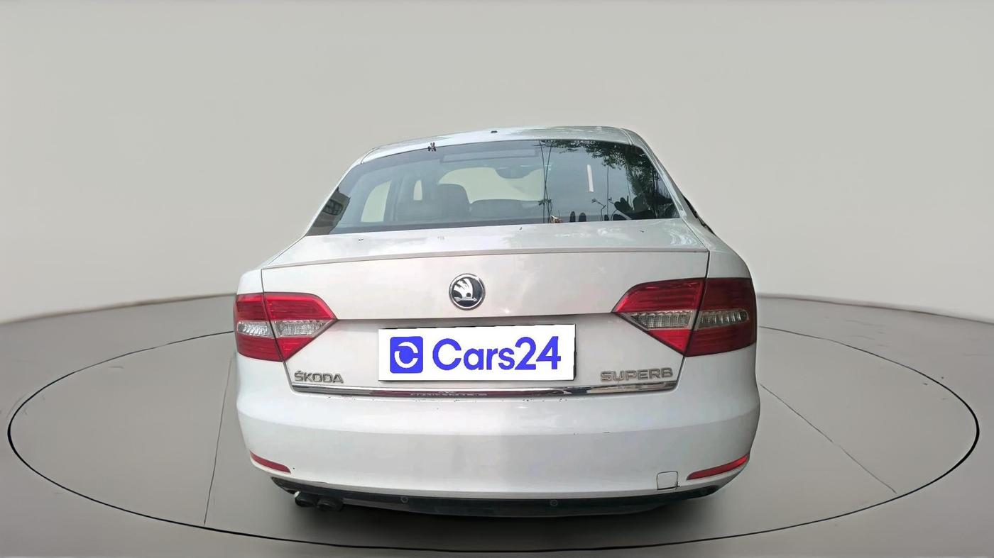 2014 Skoda Superb ELEGANCE 2.0 TDI CR AT, Diesel, Automatic, 71,602 km, exterior