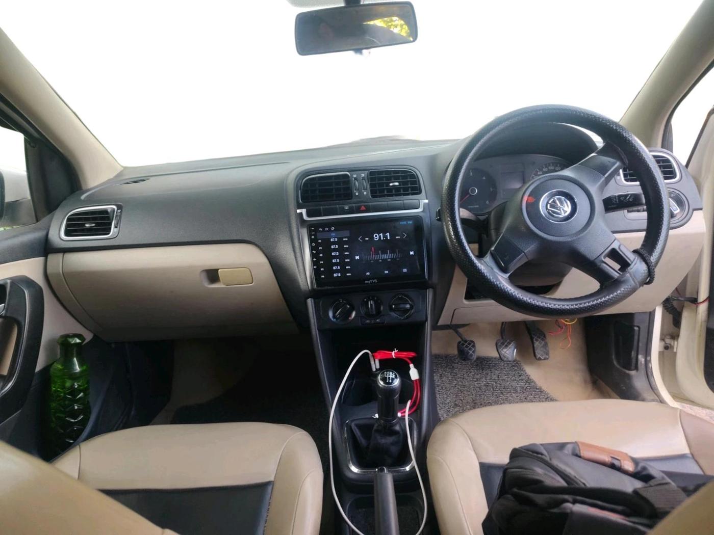 2014 Volkswagen Polo COMFORTLINE 1.2L, Diesel, Manual, 83,973 km, interior