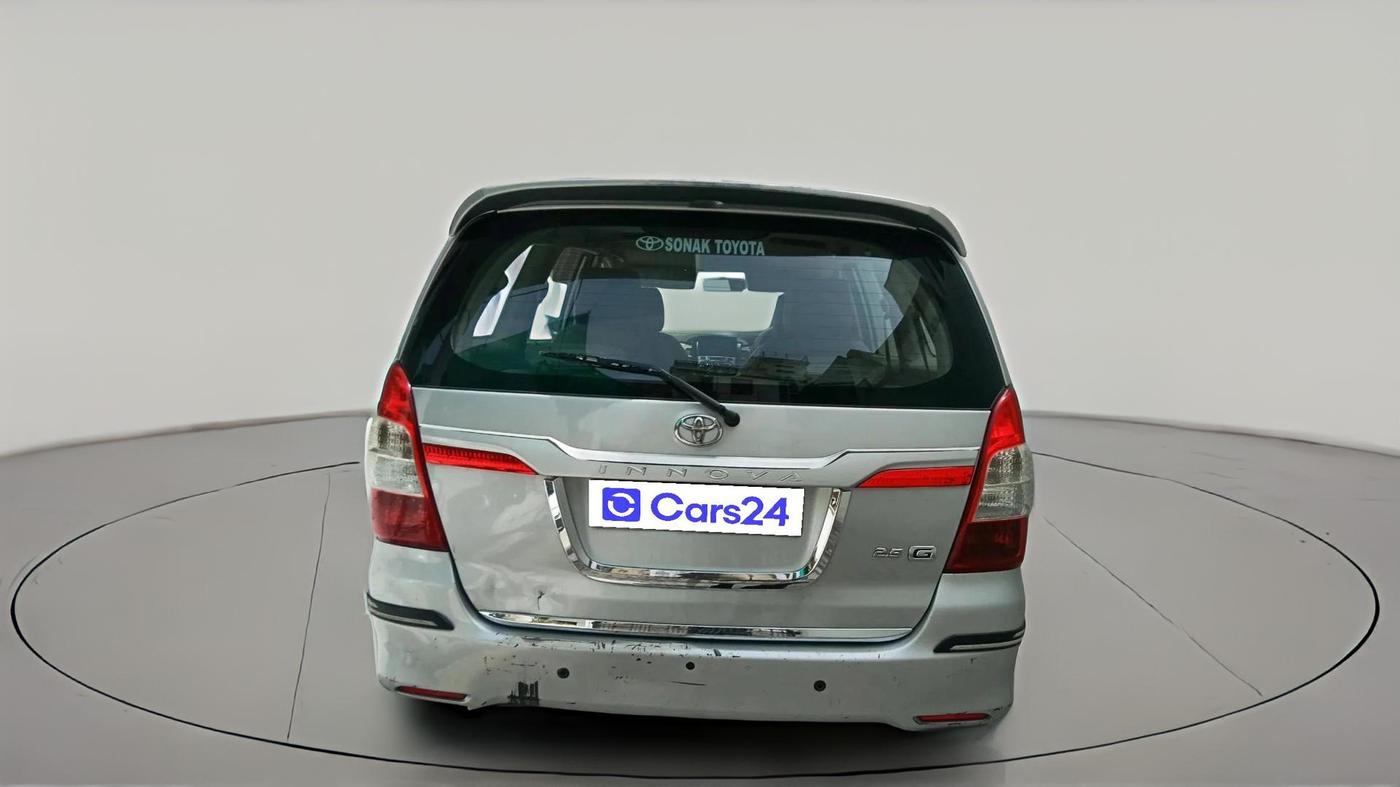 2014 Toyota Innova 2.5 GX 7 STR, Diesel, Manual, 4,27,086 km, exterior