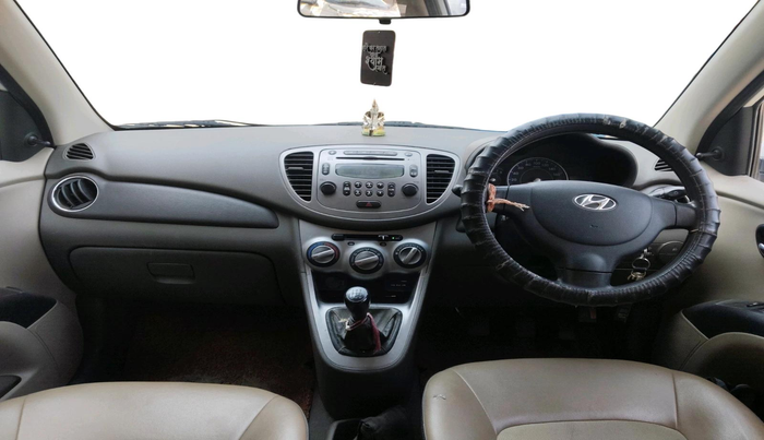 2016 Hyundai i10 SPORTZ 1.1, Petrol, Manual, 60,574 km, interior