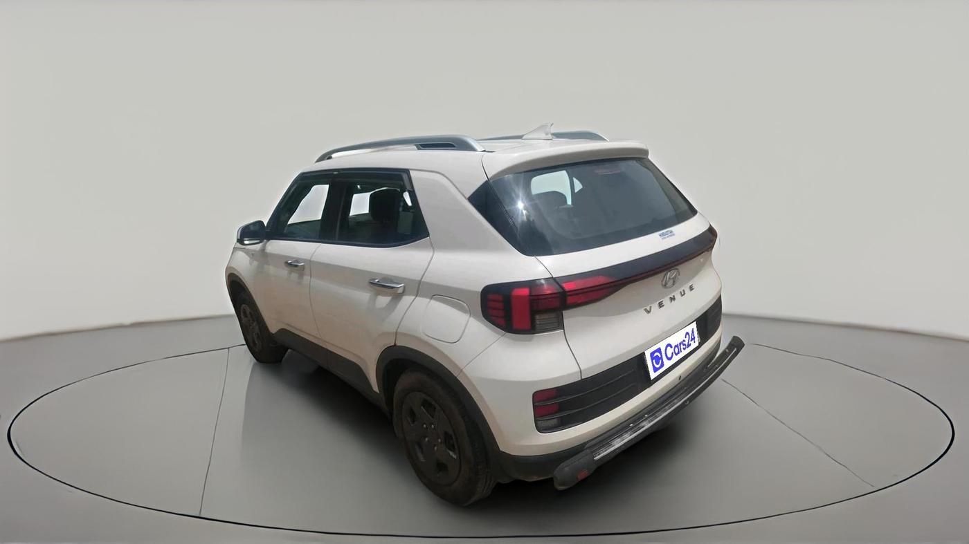 2024 Hyundai VENUE S 1.2, Petrol, Manual, 62,707 km, exterior