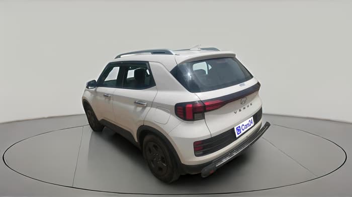 2024 Hyundai VENUE S 1.2, Petrol, Manual, 62,707 km, exterior