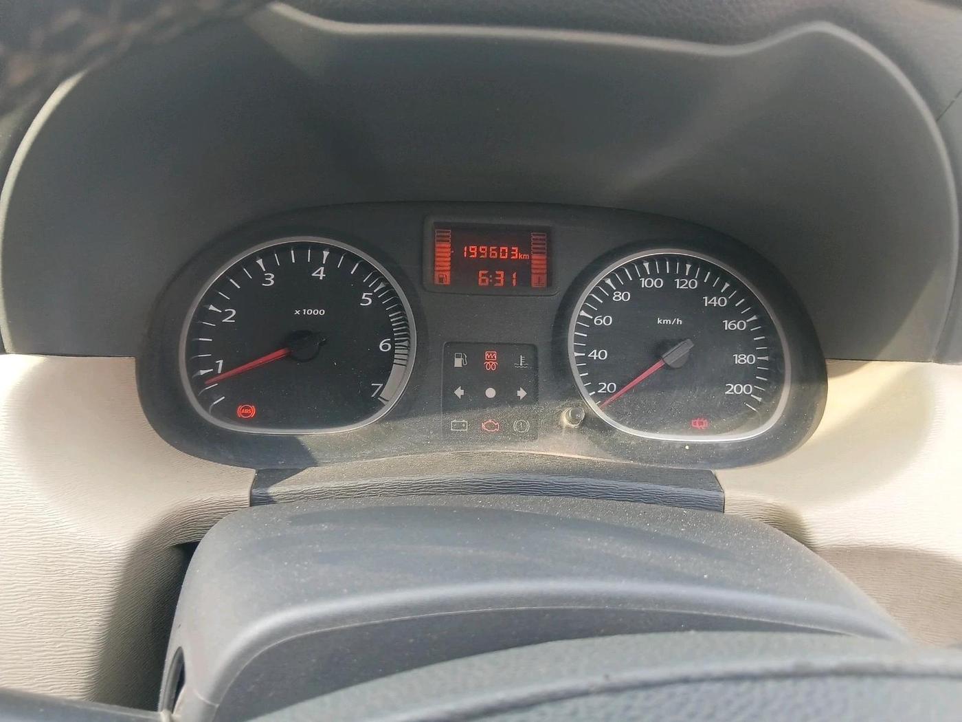2013 Renault Duster 110 PS RXZ DIESEL (OPT), Diesel, Manual, 1,99,603 km, interior