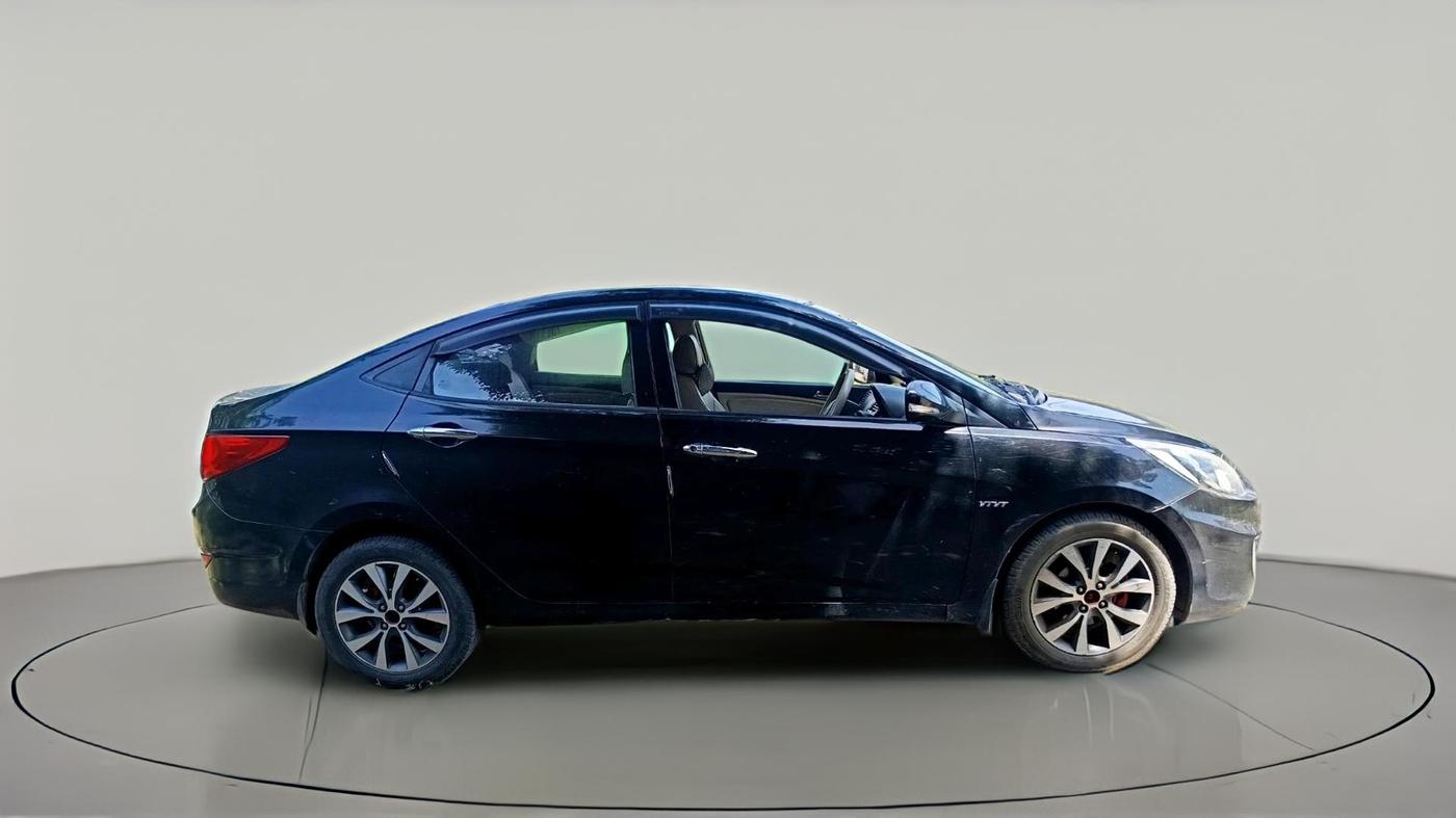 2014 Hyundai Verna FLUIDIC 1.6 VTVT SX, Petrol, Manual, 89,903 km, exterior