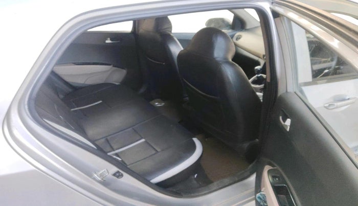 2015 Hyundai Grand i10 SPORTZ 1.1 CRDI, Diesel, Manual, 55,608 km, interior