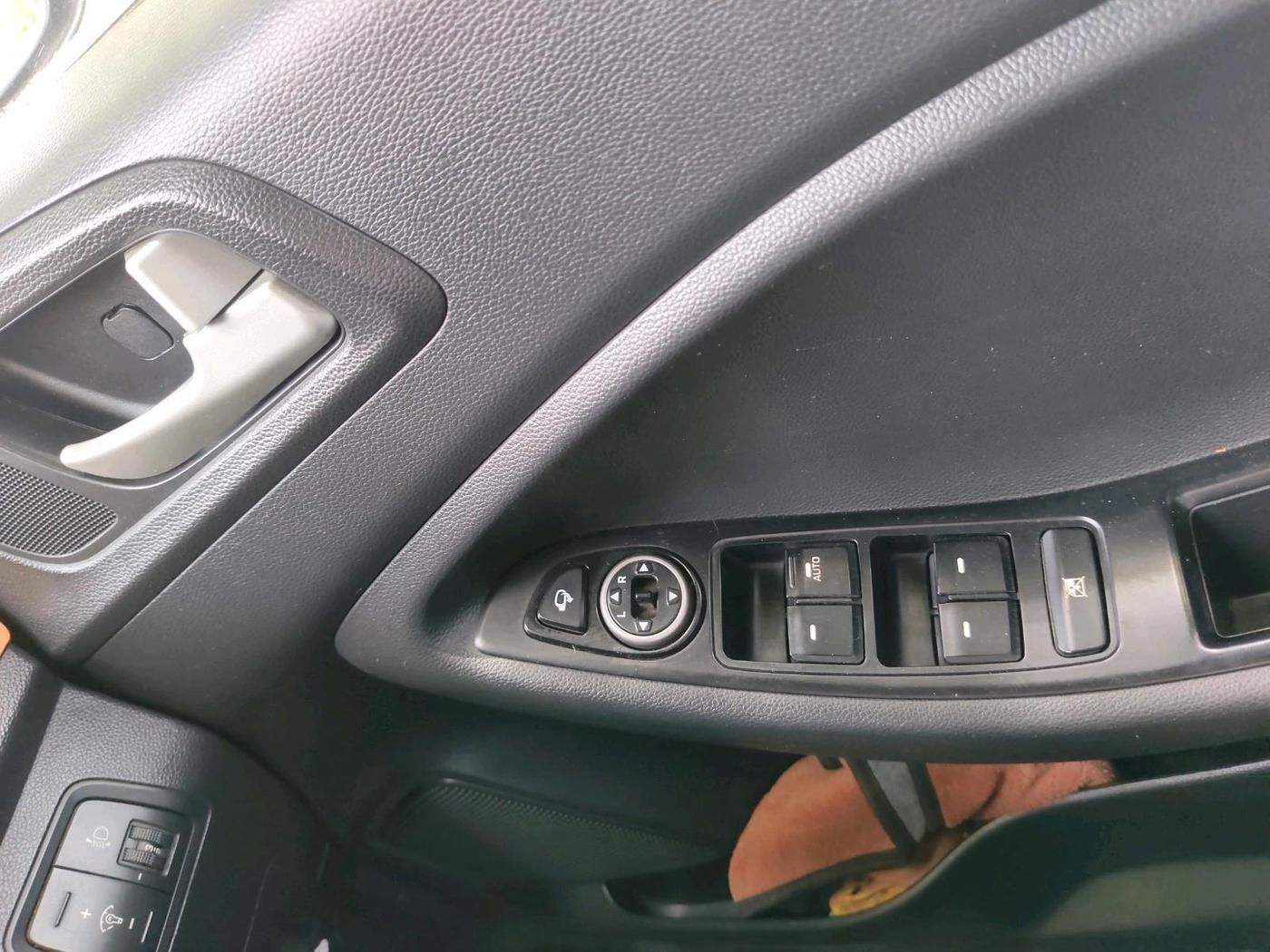 2017 Hyundai i20 Active 1.2 SX, Petrol, Manual, 29,762 km, interior