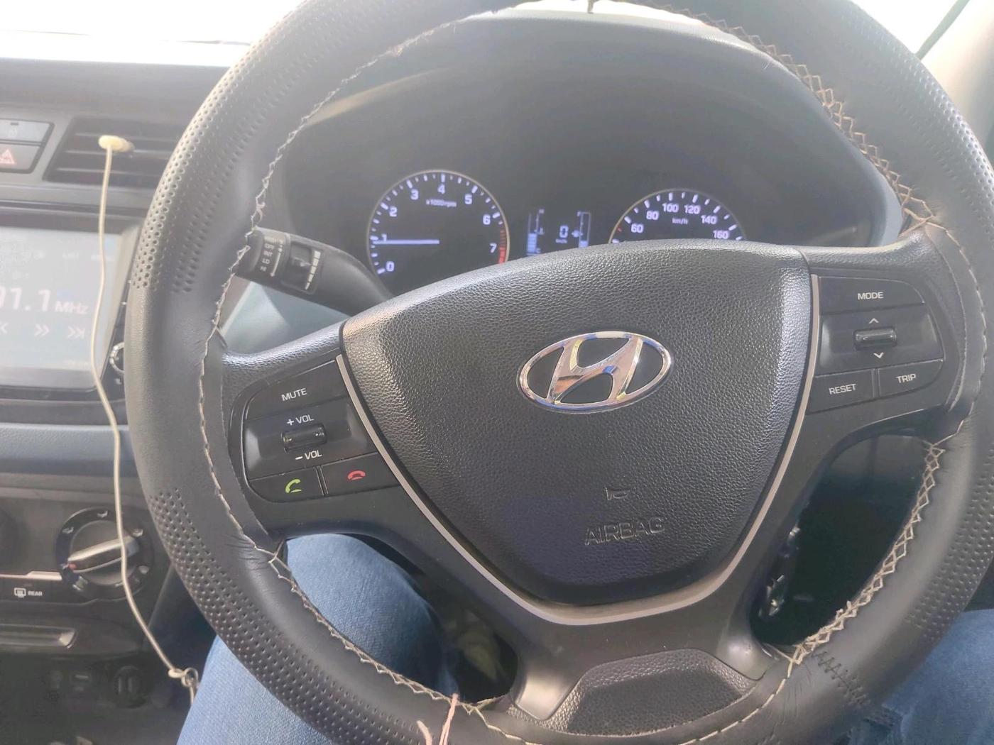 2017 Hyundai i20 Active 1.2 S, Petrol, Manual, 56,760 km, interior
