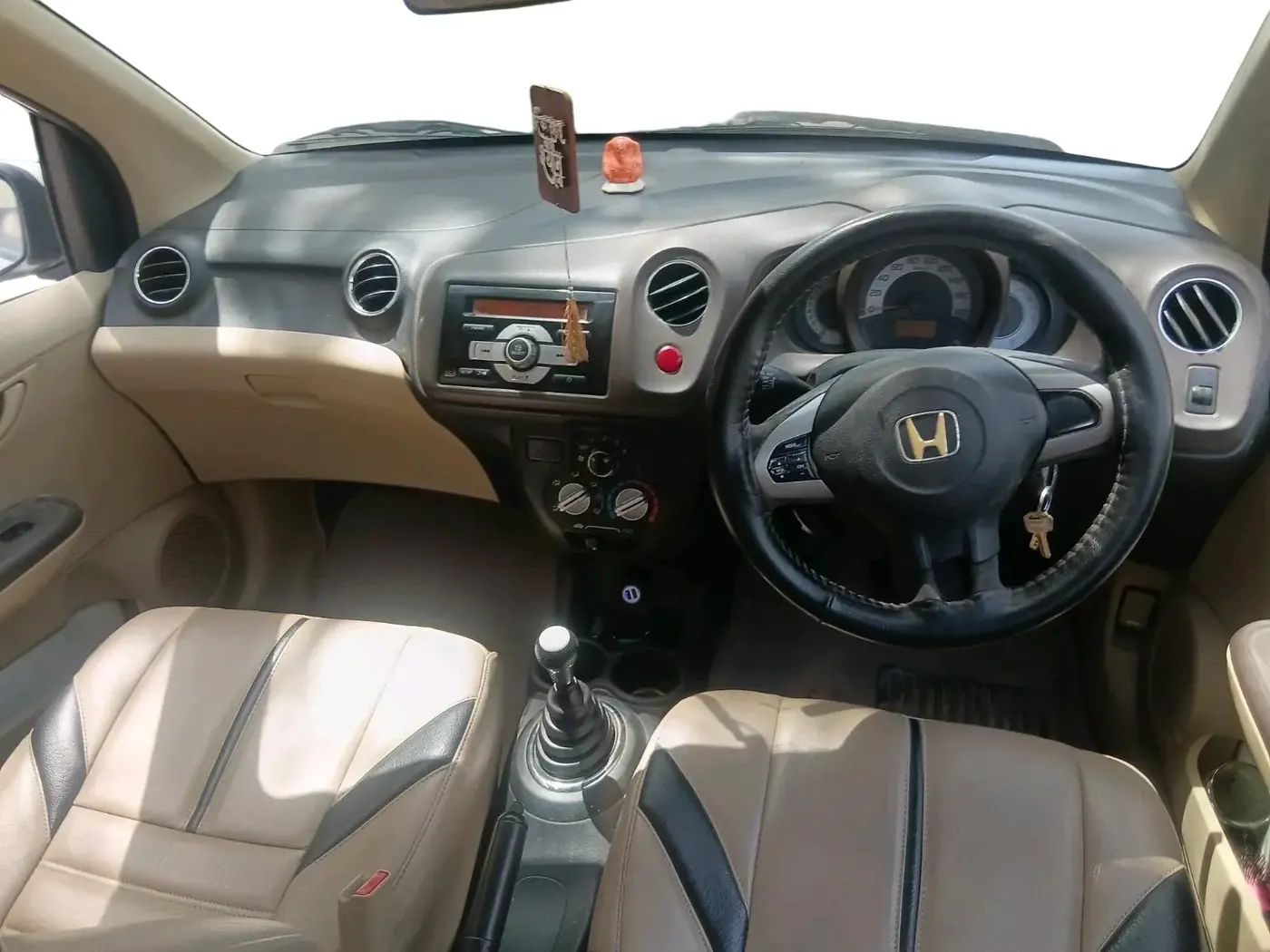 2012 Honda Brio S MT, Petrol, Manual, 84,980 km, interior