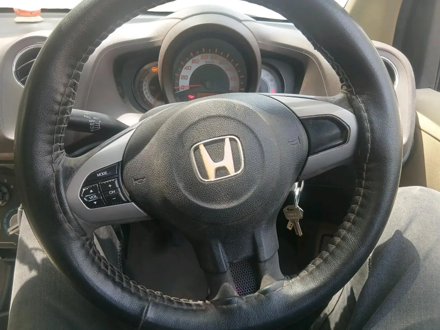 2012 Honda Brio S MT, Petrol, Manual, 84,980 km, interior