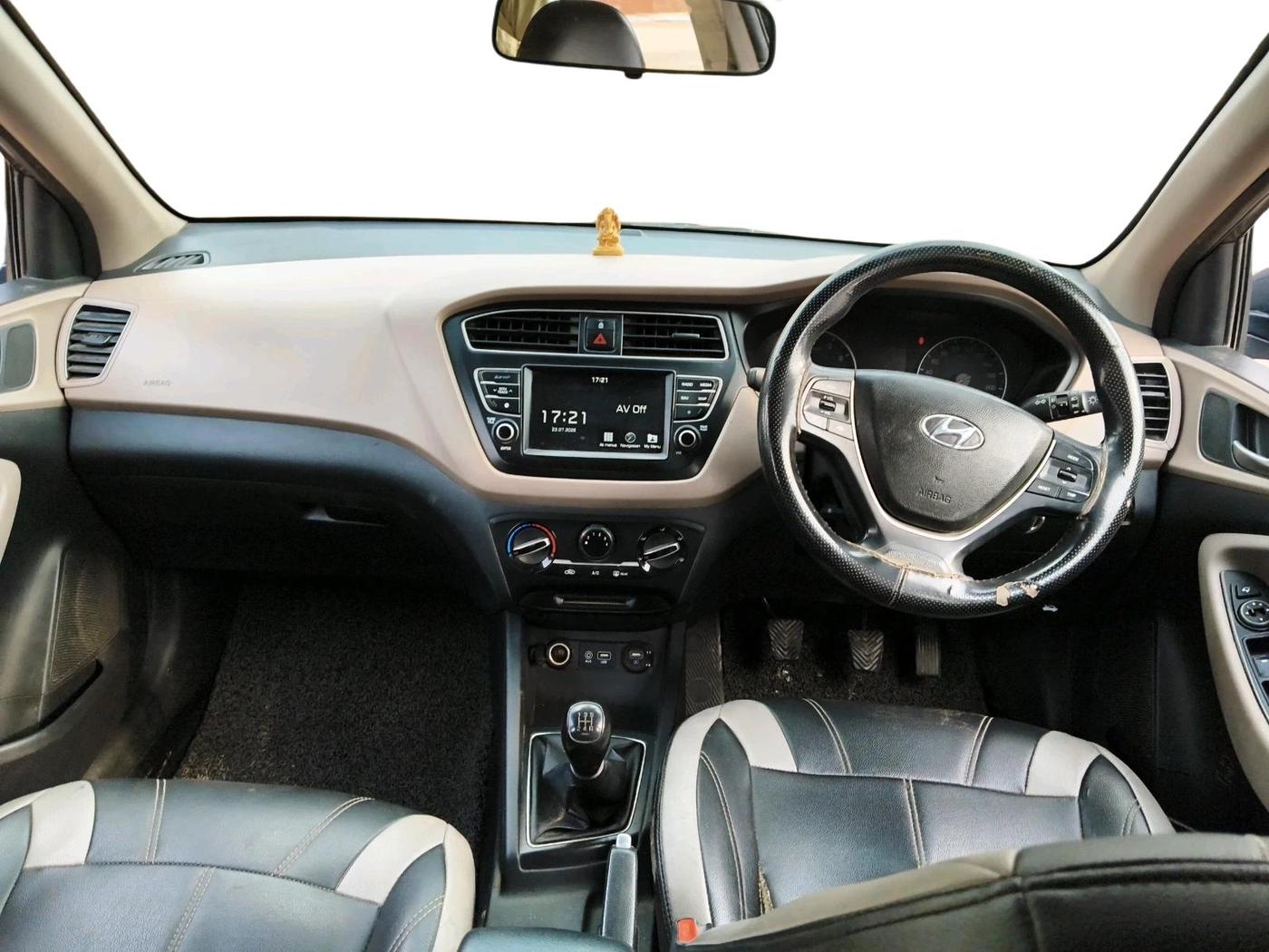 2019 Hyundai Elite i20 SPORTZ PLUS 1.2, Petrol, Manual, 1,27,824 km, interior