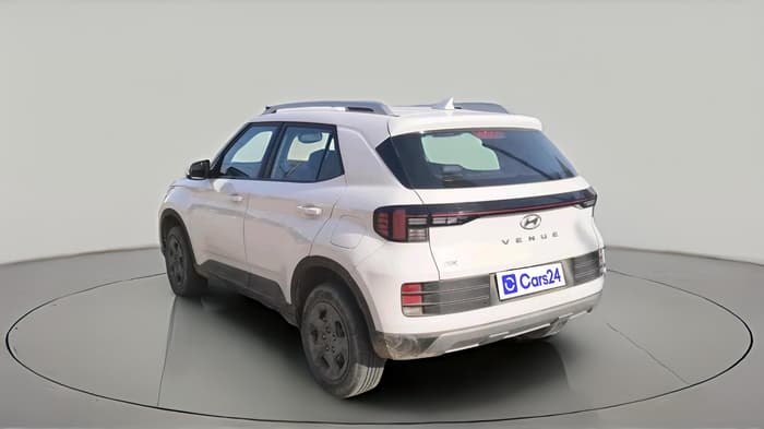 2023 Hyundai VENUE SX 1.2 PETROL, Petrol, Manual, 32,020 km, exterior
