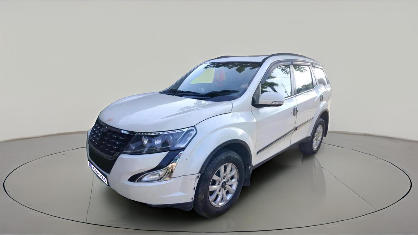 2017 Mahindra XUV500 W10, Diesel, Manual, 1,22,768 km, exterior