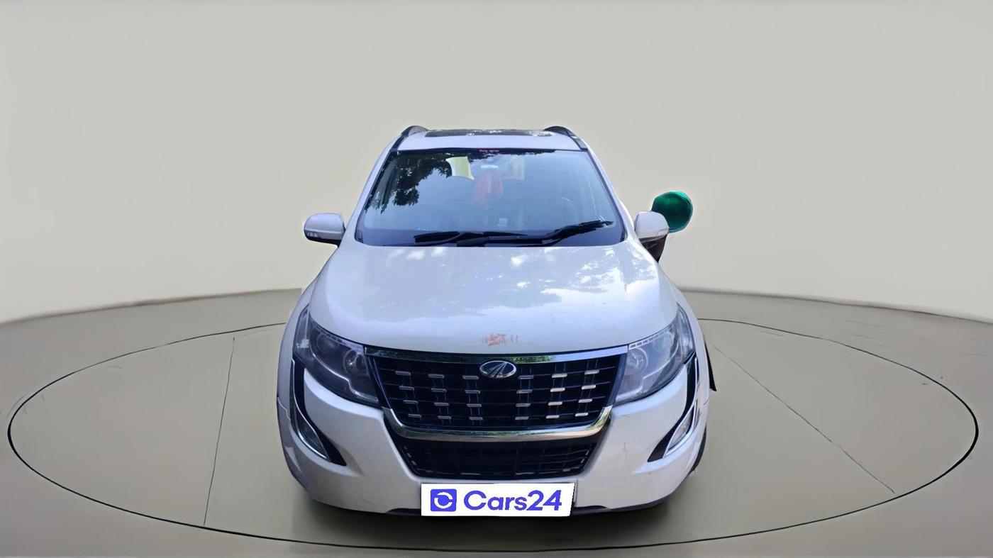 2017 Mahindra XUV500 W10, Diesel, Manual, 1,22,768 km, exterior