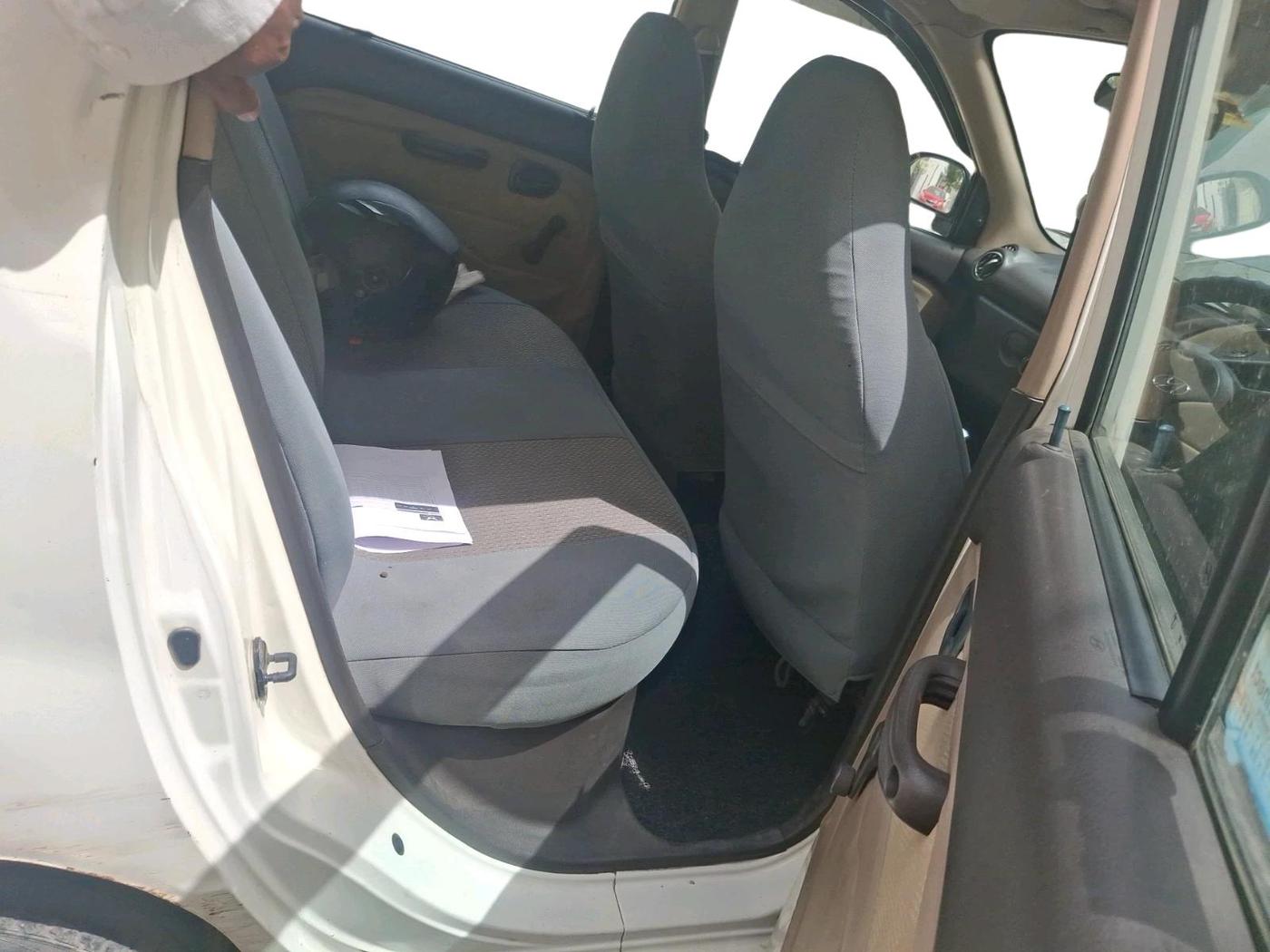 2014 Hyundai Santro Xing GLS, Petrol, Manual, 1,18,239 km, interior