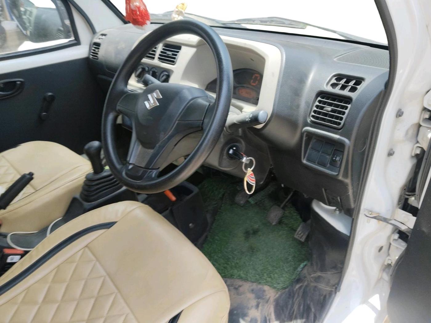 2023 Maruti Eeco 5 STR AC, Petrol, Manual, 13,325 km, interior