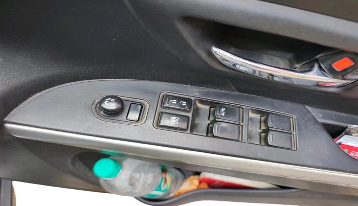 2015 Maruti S Cross ALPHA 1.3, Diesel, Manual, 2,53,808 km, interior