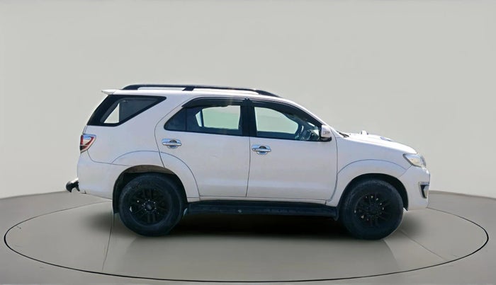 2012 Toyota Fortuner 3.0 4X4 MT, Diesel, Manual, 1,24,774 km, exterior