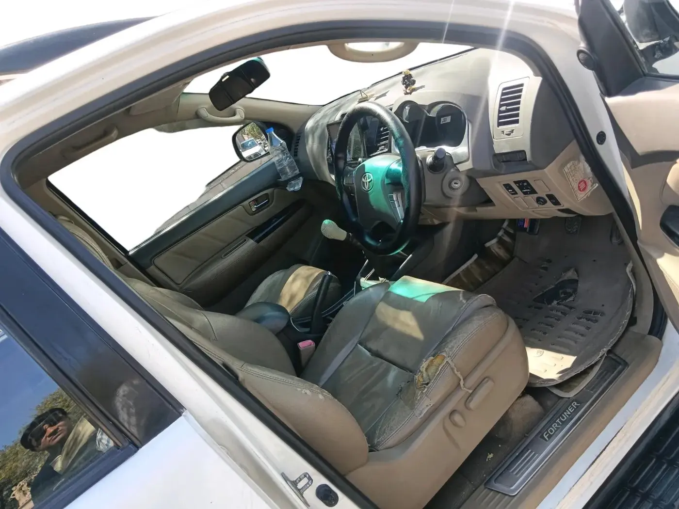 2012 Toyota Fortuner 3.0 4X4 MT, Diesel, Manual, 1,24,774 km, interior