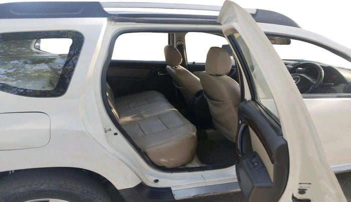 2013 Renault Duster 110 PS RXZ DIESEL, Diesel, Manual, 1,18,454 km, interior