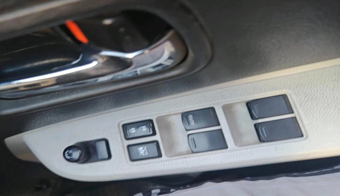 2017 Maruti IGNIS ZETA 1.2 AMT, Petrol, Automatic, 66,602 km, interior