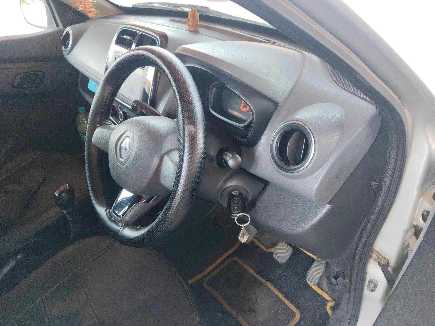 2016 Renault Kwid RXT 0.8, Petrol, Manual, 95,001 km, interior