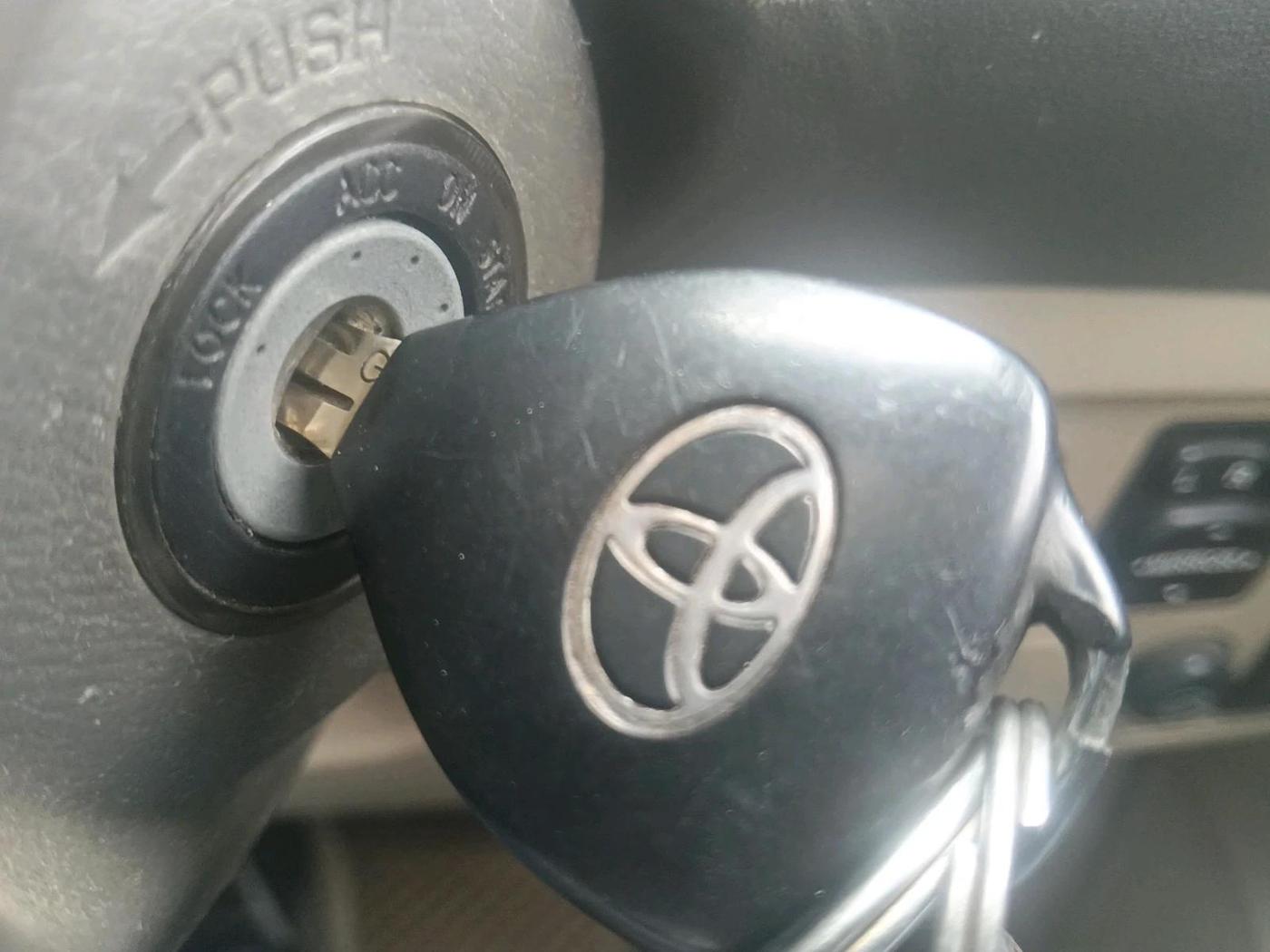 2013 Toyota Fortuner 3.0 4X2 MT, Diesel, Manual, 1,96,946 km, interior