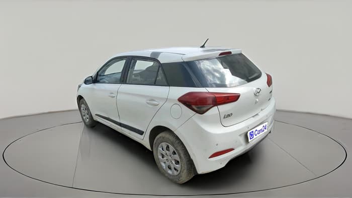 2015 Hyundai Elite i20 SPORTZ 1.4 CRDI, Diesel, Manual, 1,82,641 km, exterior