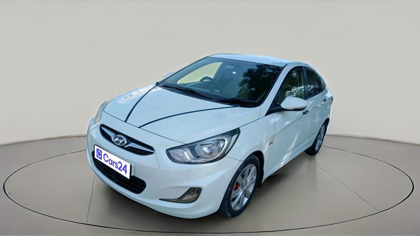 2011 Hyundai Verna FLUIDIC 1.6 CRDI SX OPT, Diesel, Manual, 1,08,245 km, exterior