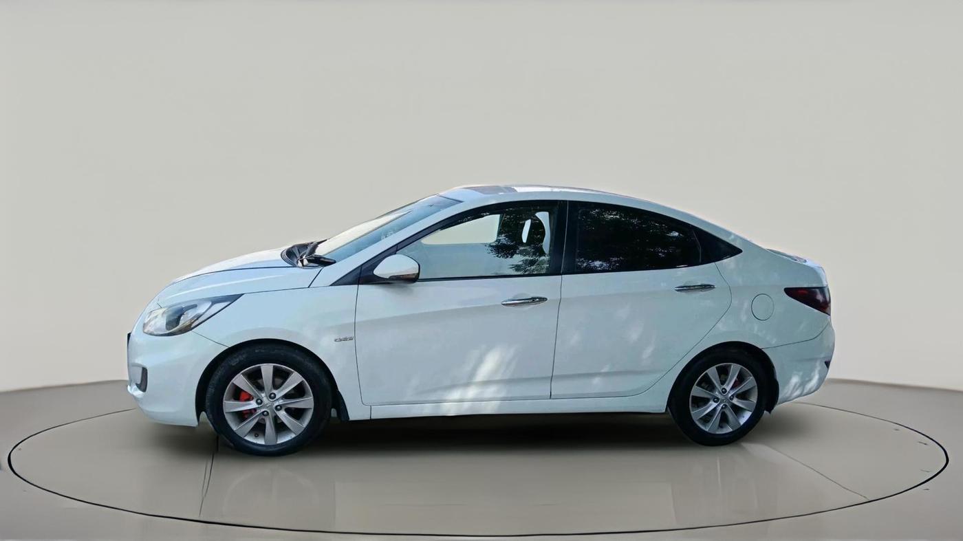2011 Hyundai Verna FLUIDIC 1.6 CRDI SX OPT, Diesel, Manual, 1,08,245 km, exterior
