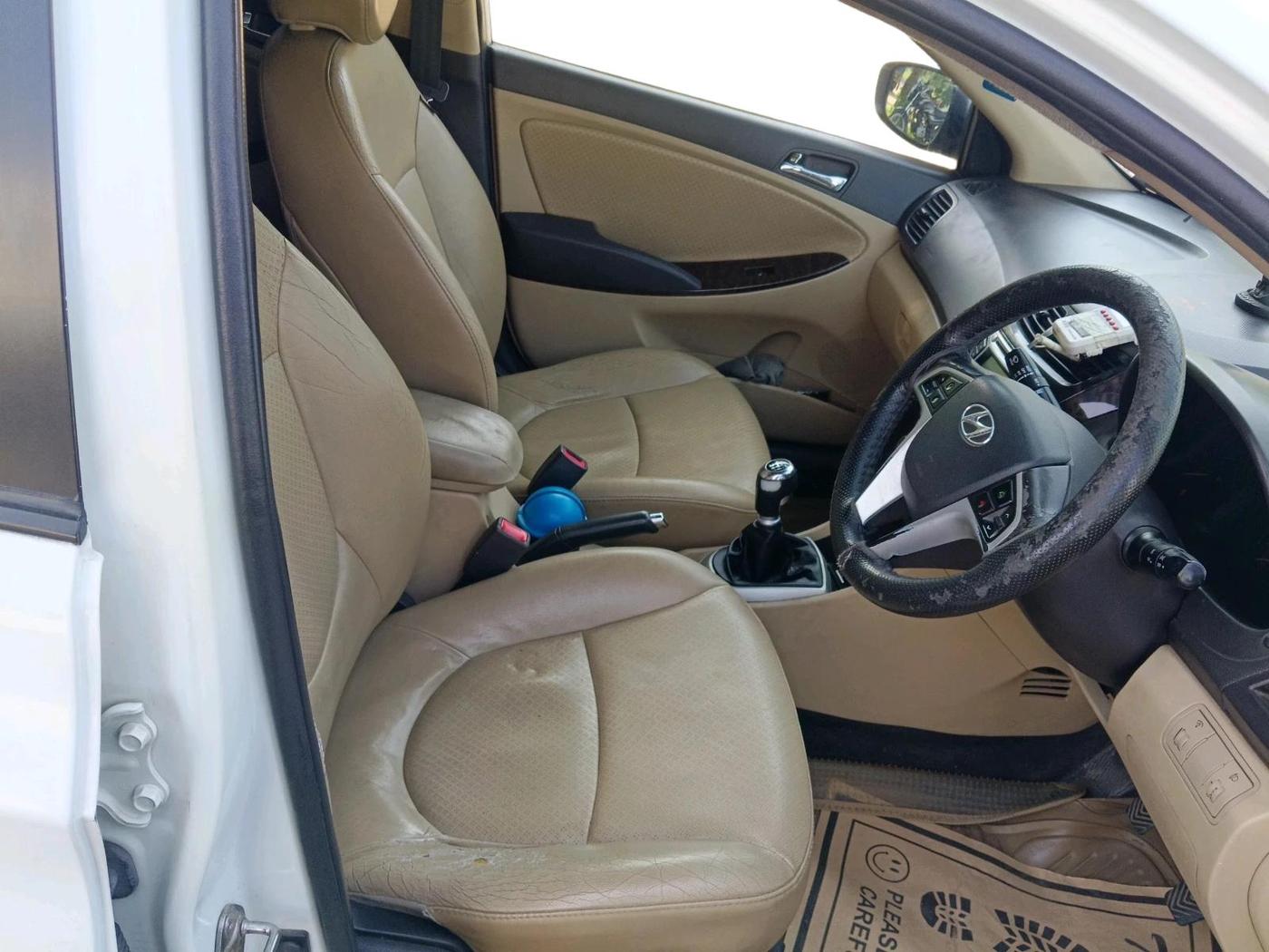 2011 Hyundai Verna FLUIDIC 1.6 CRDI SX OPT, Diesel, Manual, 1,08,245 km, interior