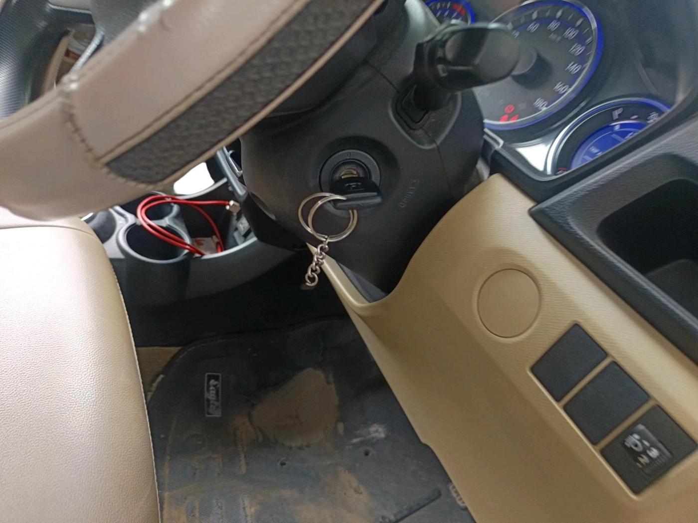 2016 Honda Amaze 1.2L I-VTEC VX, Petrol, Manual, 1,30,395 km, interior
