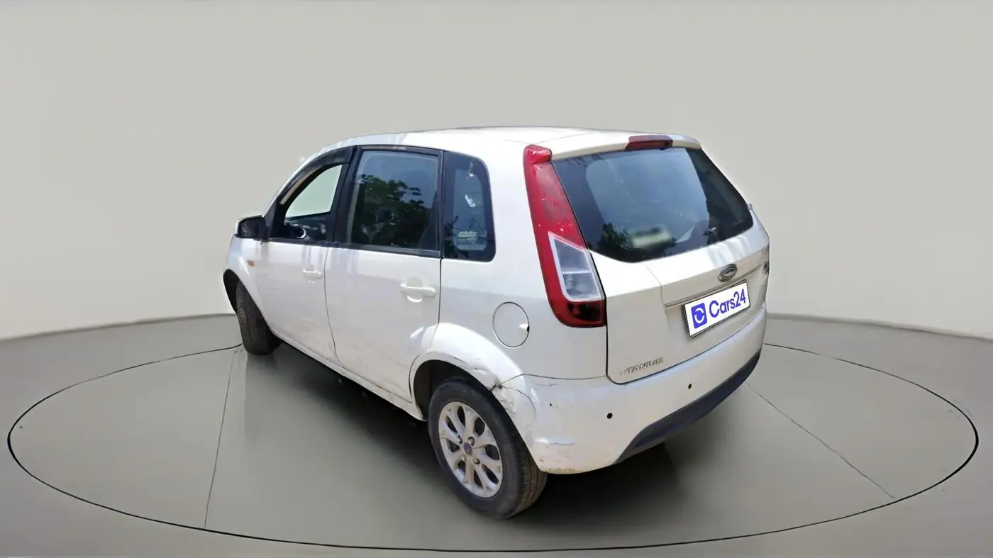 2014 Ford Figo TITANIUM 1.4 DIESEL, Diesel, Manual, 76,031 km, exterior