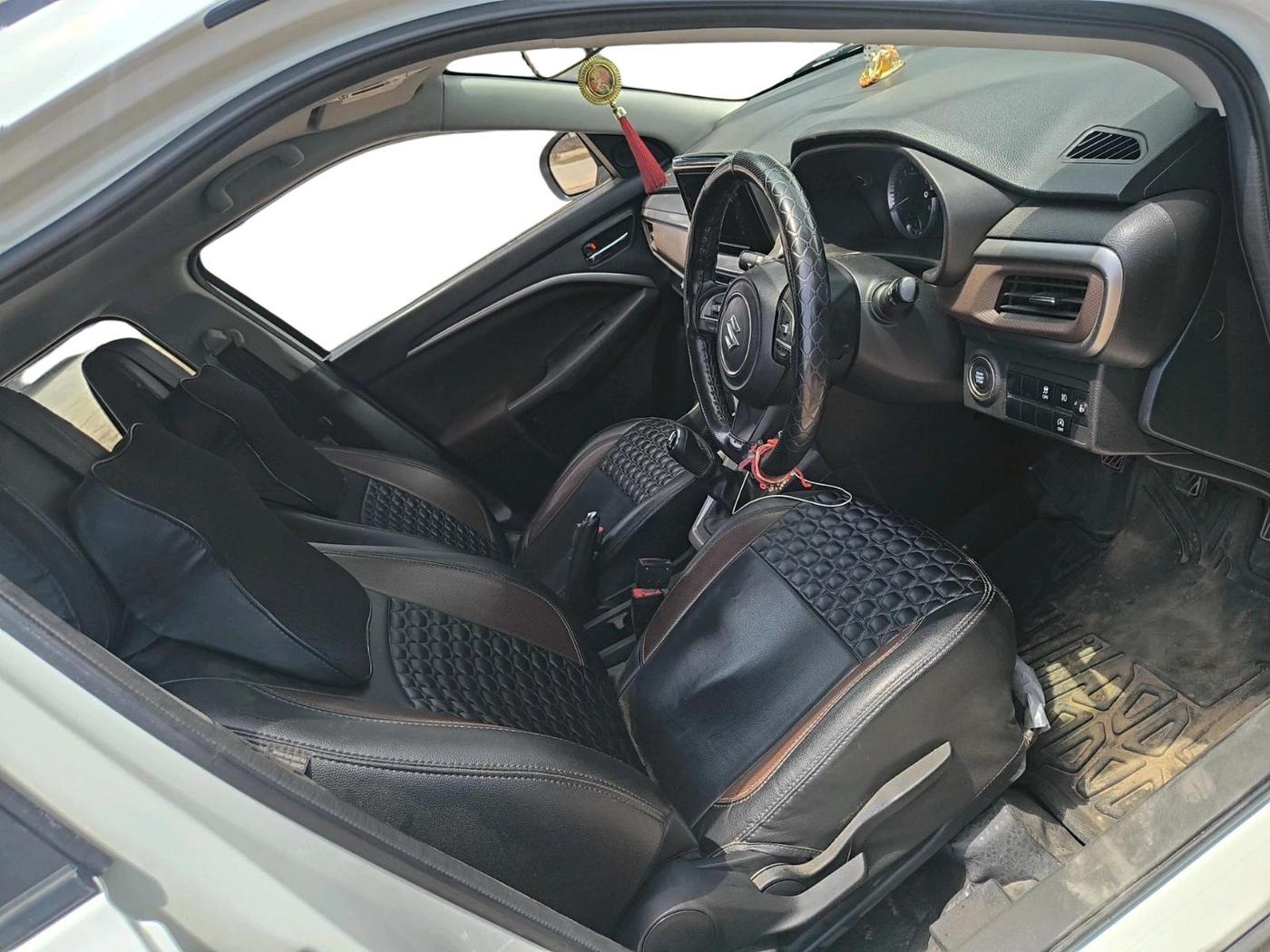 2024 Maruti BREZZA ZXI, Petrol, Manual, 30,306 km, interior